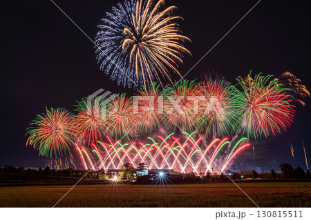 《千葉県》利根川花火大会と関宿城・千葉県野田市側から撮影 《千葉県》利根川花火大会と関宿城・千葉県野田市側から撮影 130815511