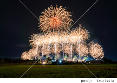 《千葉県》利根川花火大会と関宿城・千葉県野田市側から撮影 《千葉県》利根川花火大会と関宿城・千葉県野田市側から撮影 130815518