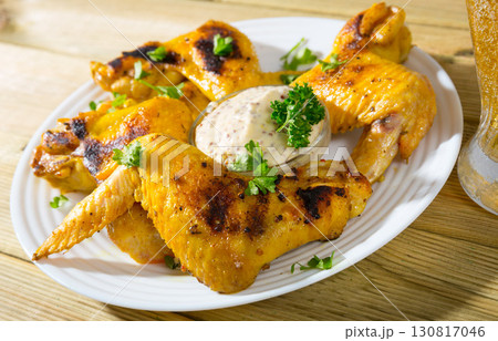 Delicious fried chicken wings Delicious fried chicken wings 130817046
