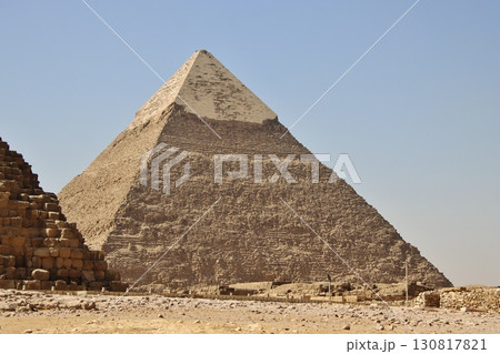 カフラー王のピラミッド(ギザ) カフラー王のピラミッド(ギザ) 130817821