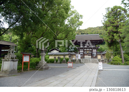 松尾大社　参道と楼門　京都市西京区 130818613