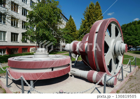 Big gear reducers, reduction gear 130819505