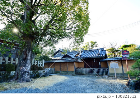 京都府　伏見稲荷大社　御茶屋（重要文化財） 京都市伏見区深草藪之内町　2022 年 2月 130821312