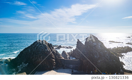 空撮「岩手県」小袖海岸の夫婦岩の風景　久慈市 130821336