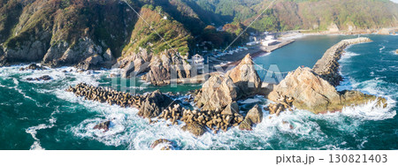 空撮「岩手県」小袖海岸を海側からドローンで撮影　久慈市 130821403