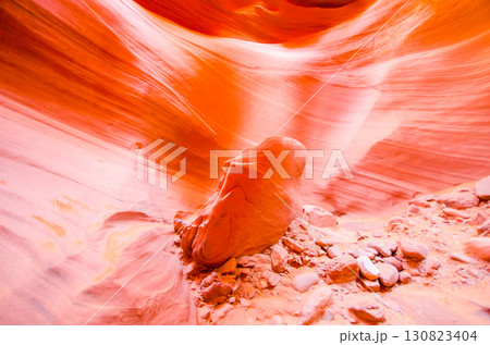 アメリカ・アリゾナ州のロウワー・アンテロープ・キャニオン 130823404