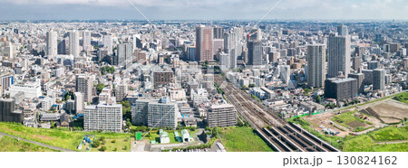 空撮「埼玉県」荒川河川敷から川口市中心街を撮影 空撮「埼玉県」荒川河川敷から川口市中心街を撮影 130824162