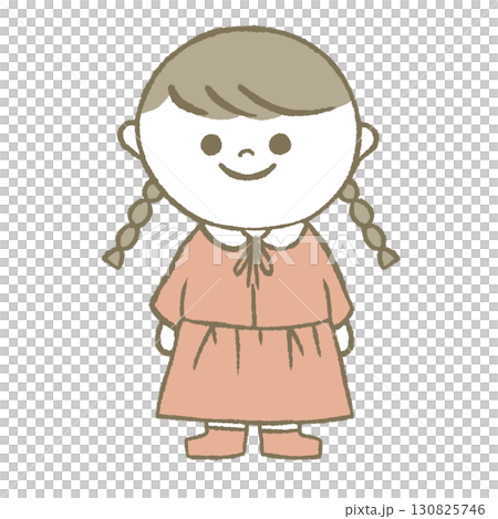 ワンピースを着た女の子　三つ編み 130825746
