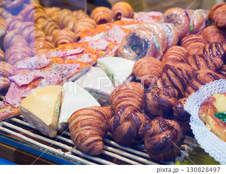 Croissants in pastry shop 130828497