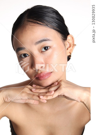 美しい女性 130829935