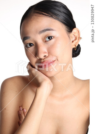 美しい女性 130829947