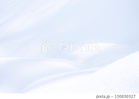 デコボコした雪模様 130830327