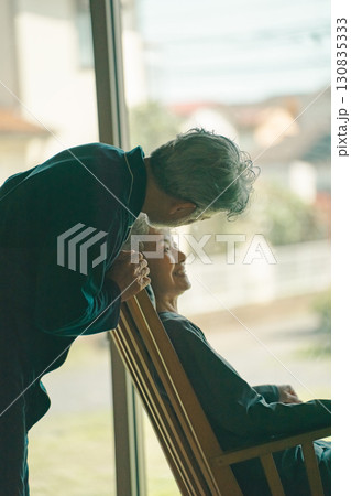 高齢者 高齢者 130835333