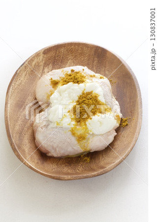 鶏胸肉の酒粕漬けとカレー粉 130837001