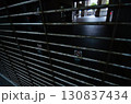 シャッターの向こう側 130837434