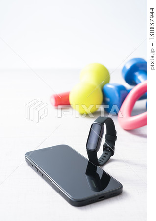 スマートウォッチでエクササイズ 130837944
