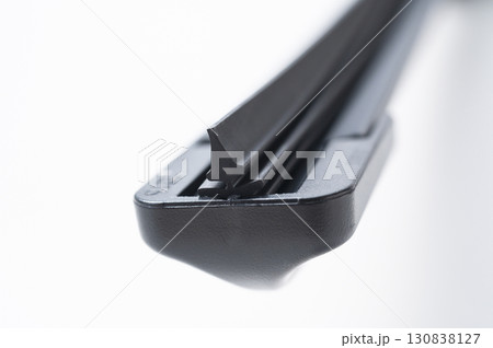 エアロワイパーのゴムのアップ 130838127