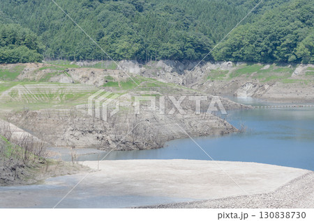 渇水した二ツ石ダム 130838730