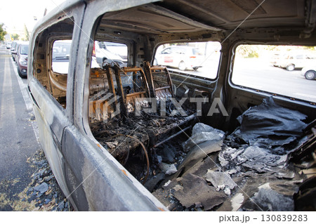 火災後の車 130839283