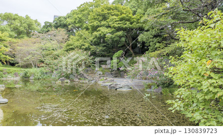 曇りの皇居の秋 曇りの皇居の秋 130839723