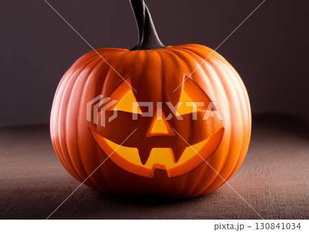 ハロウィンのかぼちゃのランタン 130841034