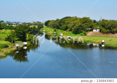 びん沼川の釣り人_04 130843901