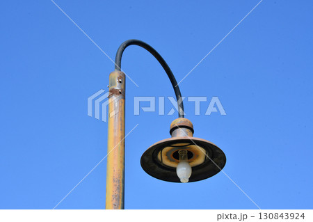 レトロな白熱球電灯_01 130843924