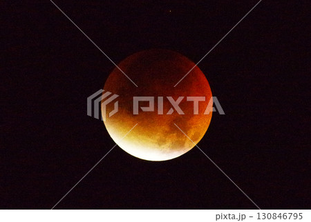 満月と皆既月食(2025.9.8撮影) 130846795