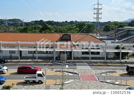 亀山駅（三重県）関西本線・紀伊本線の駅舎 130852536