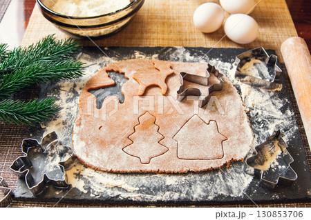 The process of making Christmas Ginger cookies 130853706