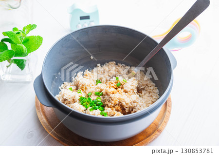 米化したオートミールに味付け 130853781