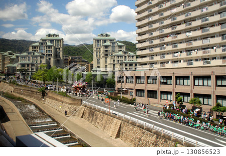 だんじり祭りの町内挽き だんじり祭りの町内挽き 130856523