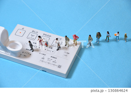 トイレ イベント 観光客オーバーツーリズムイメージ 130864624