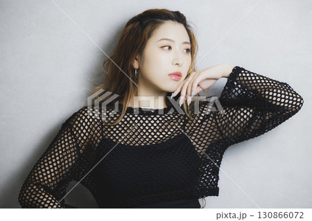 ダンサーの女性 ダンサーの女性 130866072