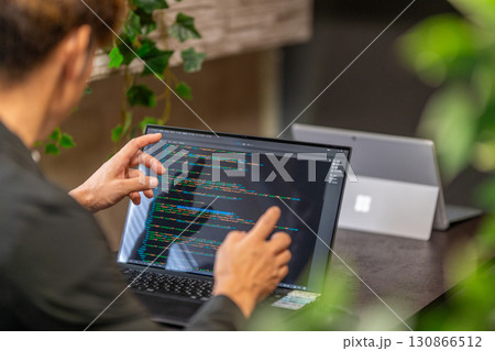 ホームページ制作　HTML　CSS 130866512