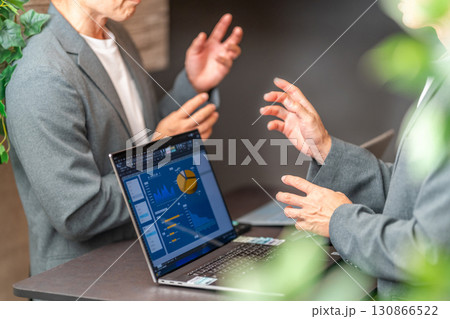 総務 経理 事務職 営業事務 一般事務 マネジメントダッシュボード 表 グラフ 2人 総務 経理 事務職 営業事務 一般事務 マネジメントダッシュボード 表 グラフ 2人 130866522