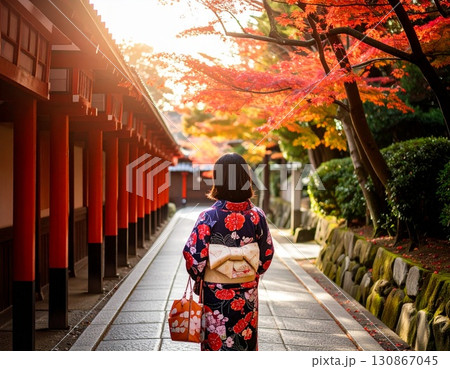 着物姿の女性 130867045