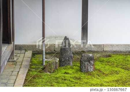 東福寺本坊庭園　西庭の大市松模様「井田の庭」 130867667