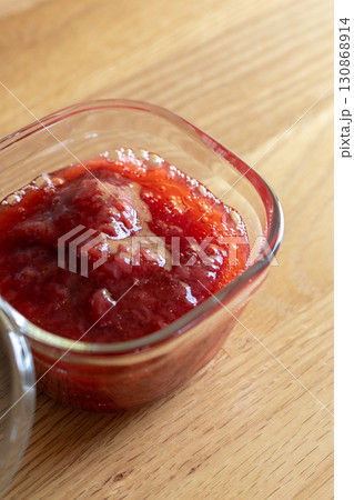 手作りイチゴジャム 130868914