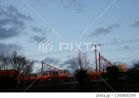 夕映えのかしわ台駅車両センター展示場北西側 夕映えのかしわ台駅車両センター展示場北西側 130869209