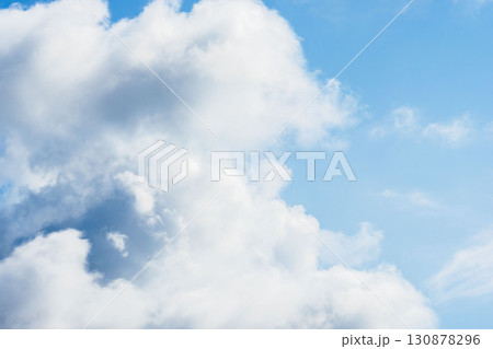 夏の青空と日差しに輝く夏の雲129 夏の青空と日差しに輝く夏の雲129 130878296