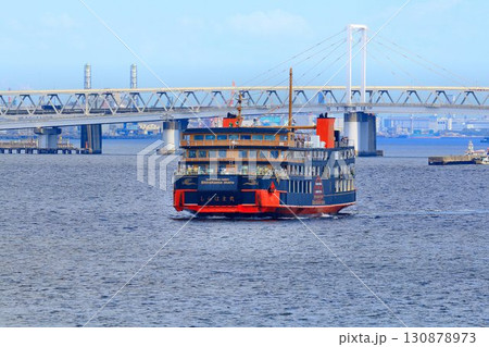 令和の横浜に現れた黒船… 特別クルーズで横浜港を訪れた【東京湾フェリー『しらはま丸』】 令和の横浜に現れた黒船… 特別クルーズで横浜港を訪れた【東京湾フェリー『しらはま丸』】 130878973