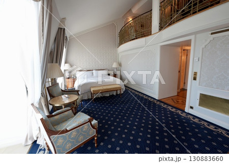 ウィーンのホテルインペリアル スイートルームで過ごす贅沢なひととき 130883660