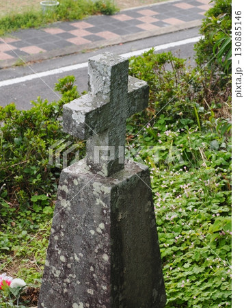 十字架のある風景 130885146