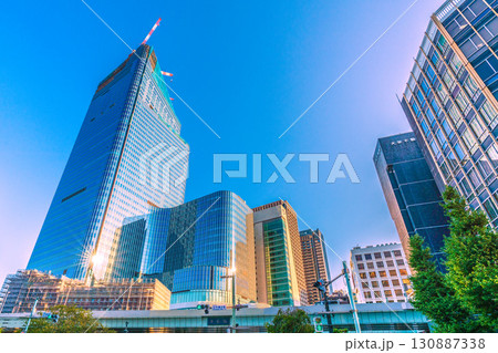 日本の東京都市景観9月1日。日本橋一丁目の再開発事業などを望む 日本の東京都市景観9月1日。日本橋一丁目の再開発事業などを望む 130887338