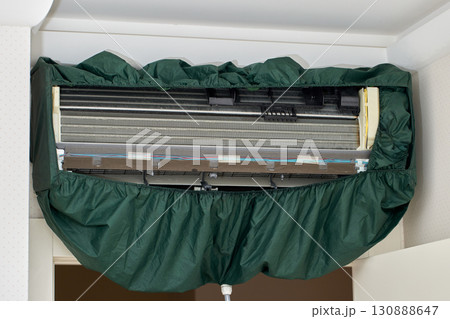 air conditioner with waterproof drain cover for cleaning, cleaning kit 130888647