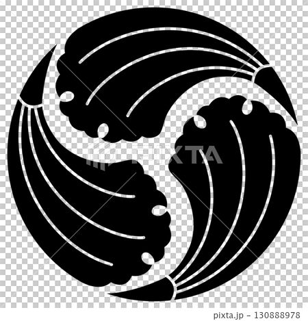 家紋です。三つ銀杏巴といいます。 130888978