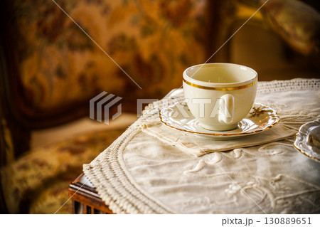 ヴィンテージなティータイムのひととき 130889651