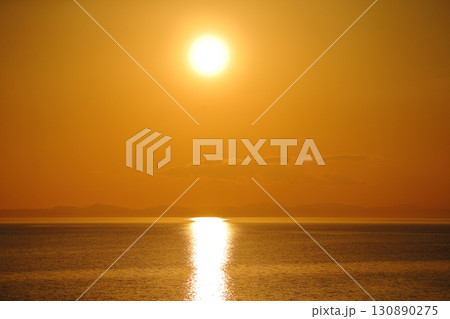 荒尾市　有明海　海岸　元旦の夕暮れ、 130890275