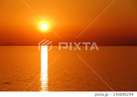 荒尾市 有明海 海岸 元旦の夕暮れ、 荒尾市 有明海 海岸 元旦の夕暮れ、 130890294